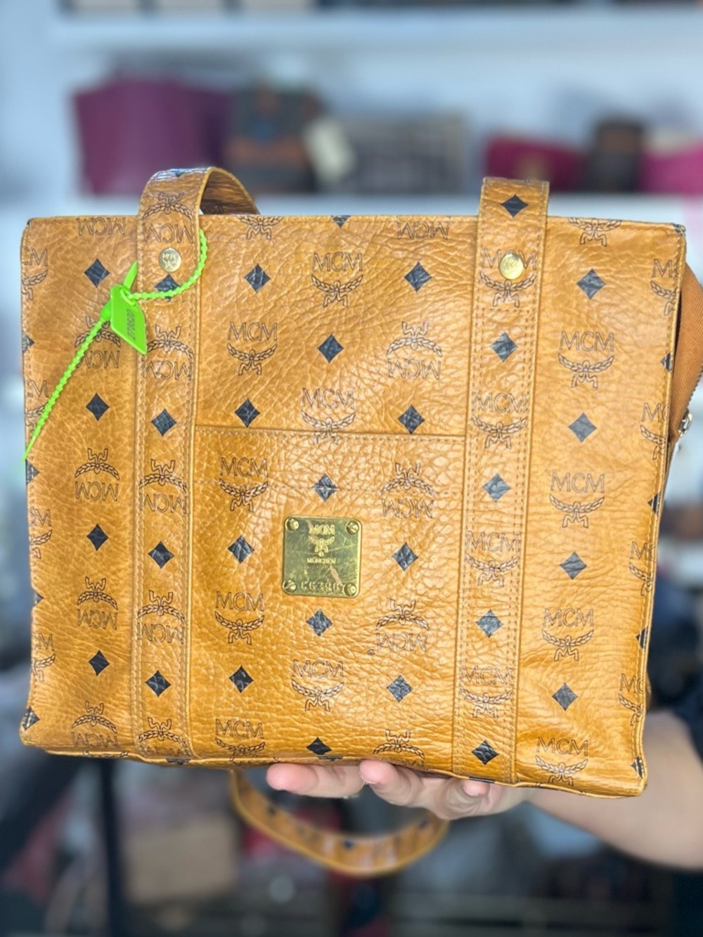 MCM TOTE